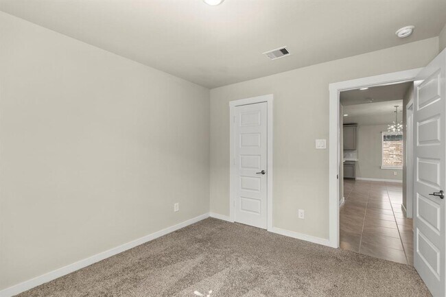 Building Photo - 3915 Sparkman Ln
