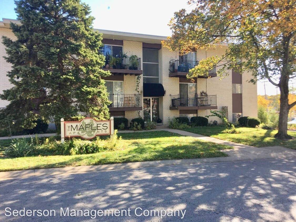Foto principal - 5811 Maple St