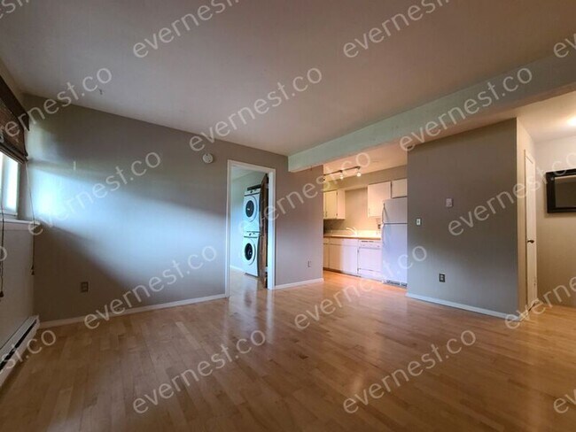 Building Photo - 2640 Juniper Ave