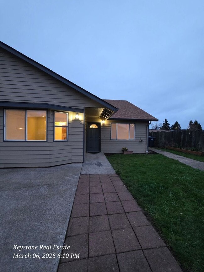 Building Photo - 1865 17th St