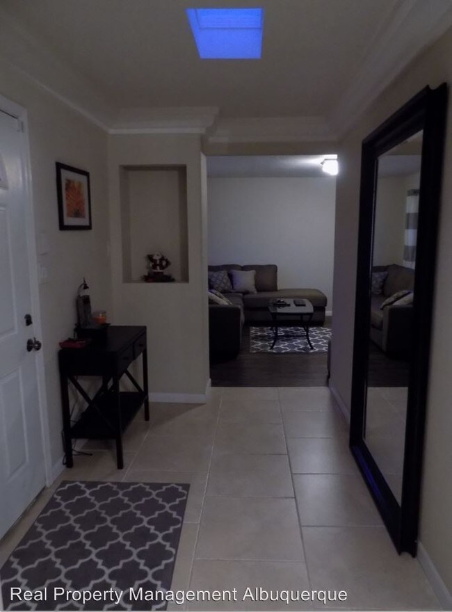 Building Photo - 3 br, 2 bath House - 4605 Jennifer Dr NE