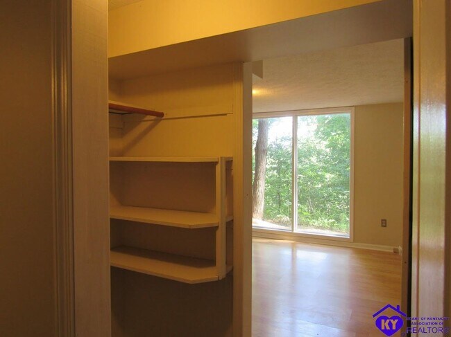 Building Photo - 1306 Stovall Rd