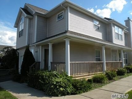 Primary Photo - 2502 Willow Pond Dr