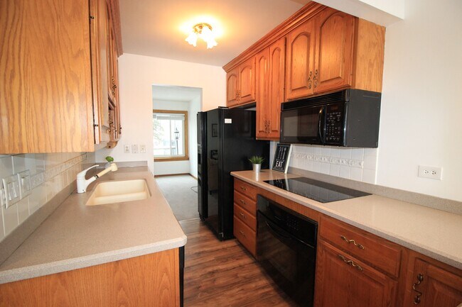 Foto del edificio - 493 Shadow Lake Bay