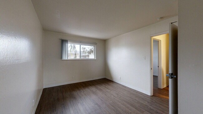 Interior Photo - Bay Terrace