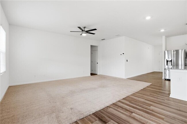 Foto del edificio - 395 Knightsbridge Ln