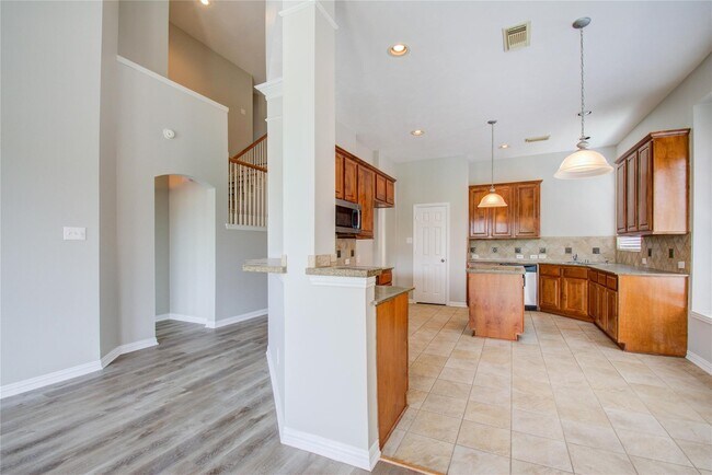 Foto del edificio - 18015 Darling Point Ct