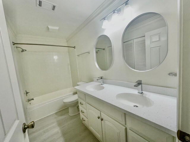 Foto del edificio - 835 Glendale Ter NE