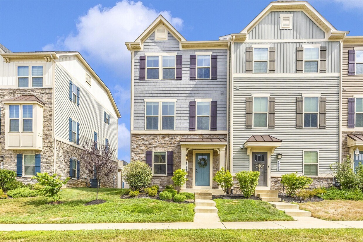 Foto principal - 5824 Pecking Stone St