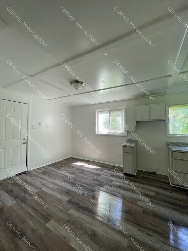 Building Photo - 2536 Bellevue Ave