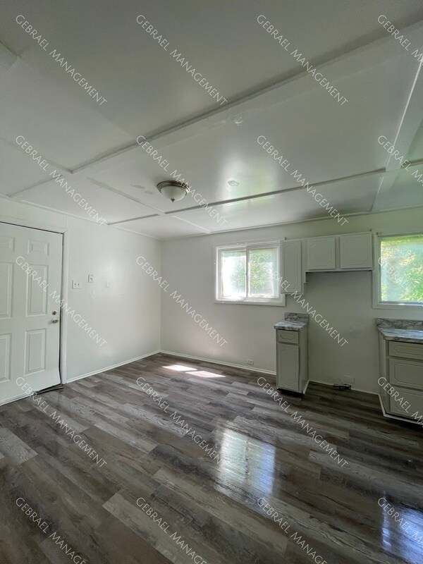 Foto del edificio - 2536 Bellevue Ave