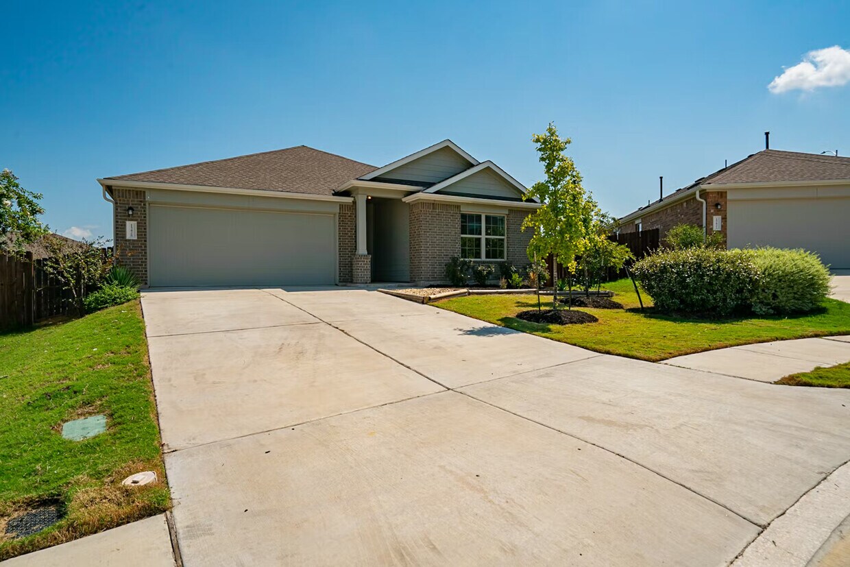 15428 Jazzberry Way, Del Valle, TX 78617 House Rental in Del Valle