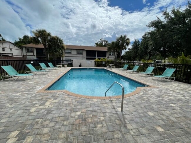 2/2 Ground Floor Condo in Bristol Bay in S... - 2/2 Ground Floor Condo in Bristol Bay in S...
