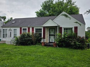 Building Photo - 1518 Marwood Ln