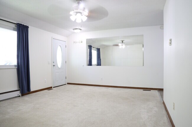 Building Photo - 303 Old English