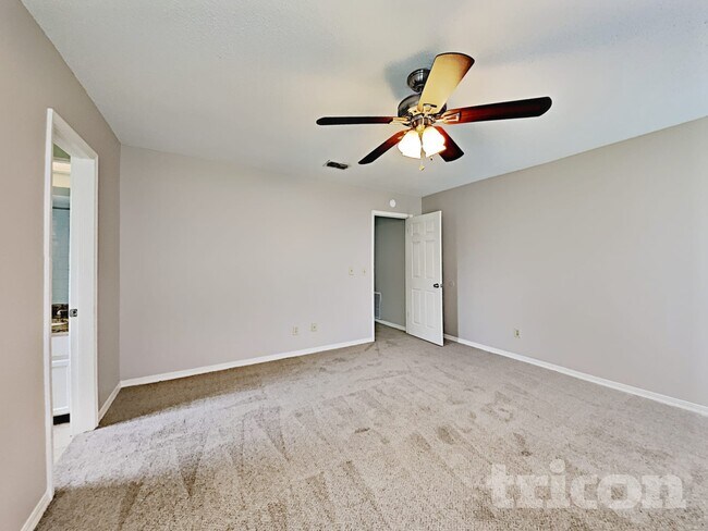 Building Photo - 7280 Eagles Perch Dr