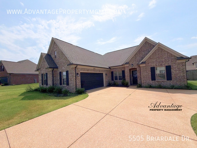 Building Photo - 5505 Briardale Dr