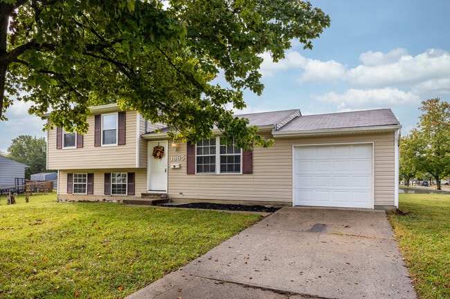 Building Photo - 1885 Lincrest Dr