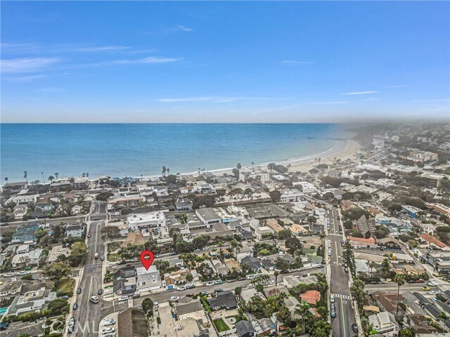 Foto del edificio - 575 Through St