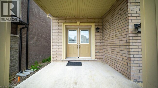 Photo du bâtiment - 56 George Brier Dr