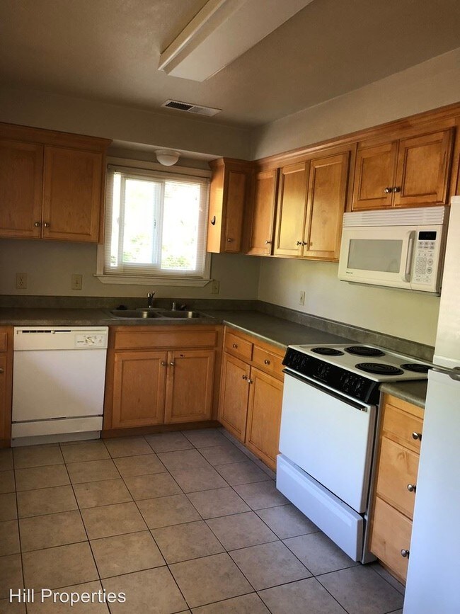 Foto del edificio - 4 br, 2 bath Room For Rent - 1017 Ivy Street