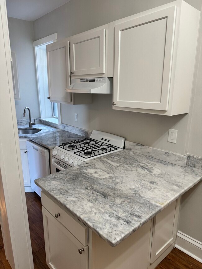 Foto del edificio - 1189 Commonwealth Ave