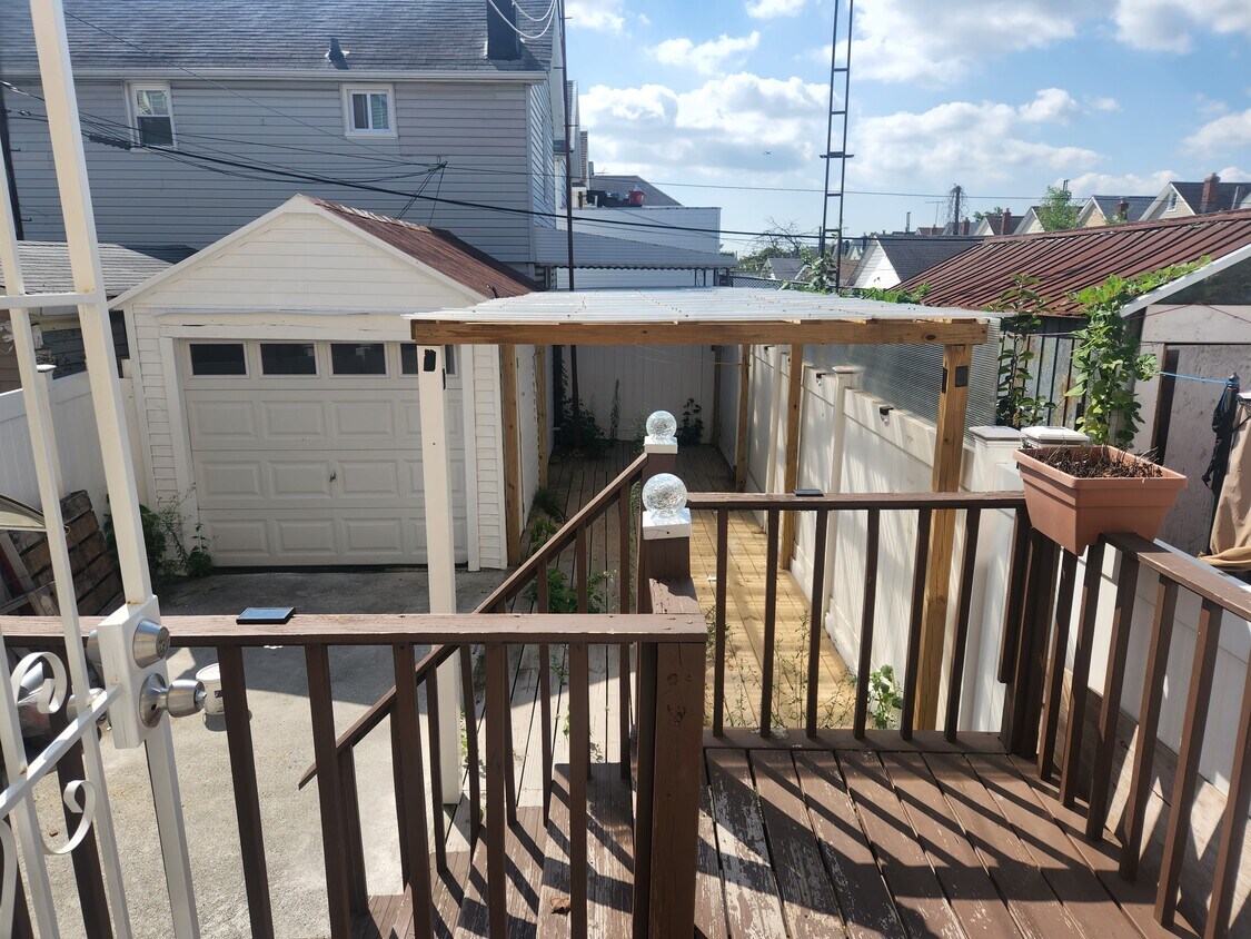 10716 107th Ave, Ozone Park, NY 11417 Townhome Rentals in Ozone Park