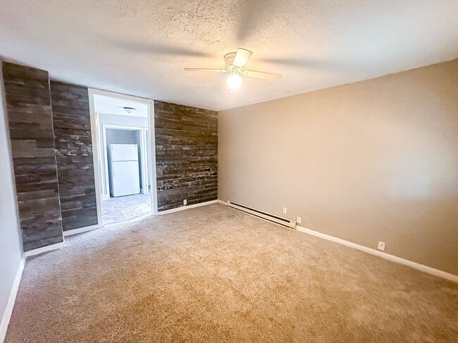 Photo - 253 S Dearborn St Townhome