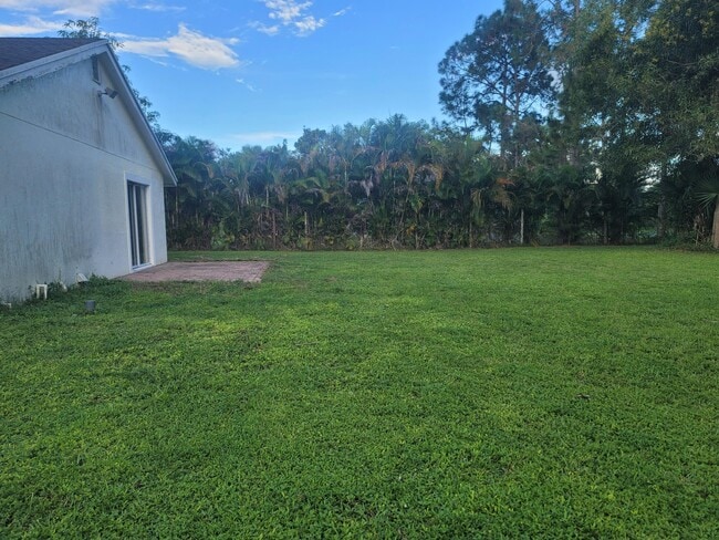 Foto del edificio - 15664 N Rd