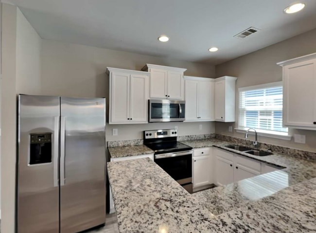 Building Photo - 1808 Laurel Green Way