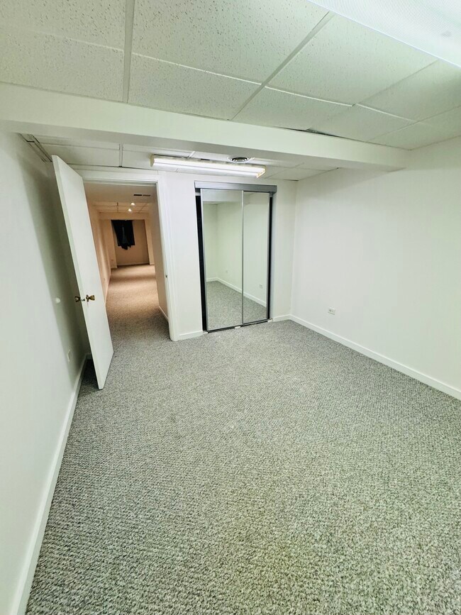 Foto del edificio - 532 Hummingbird Ln