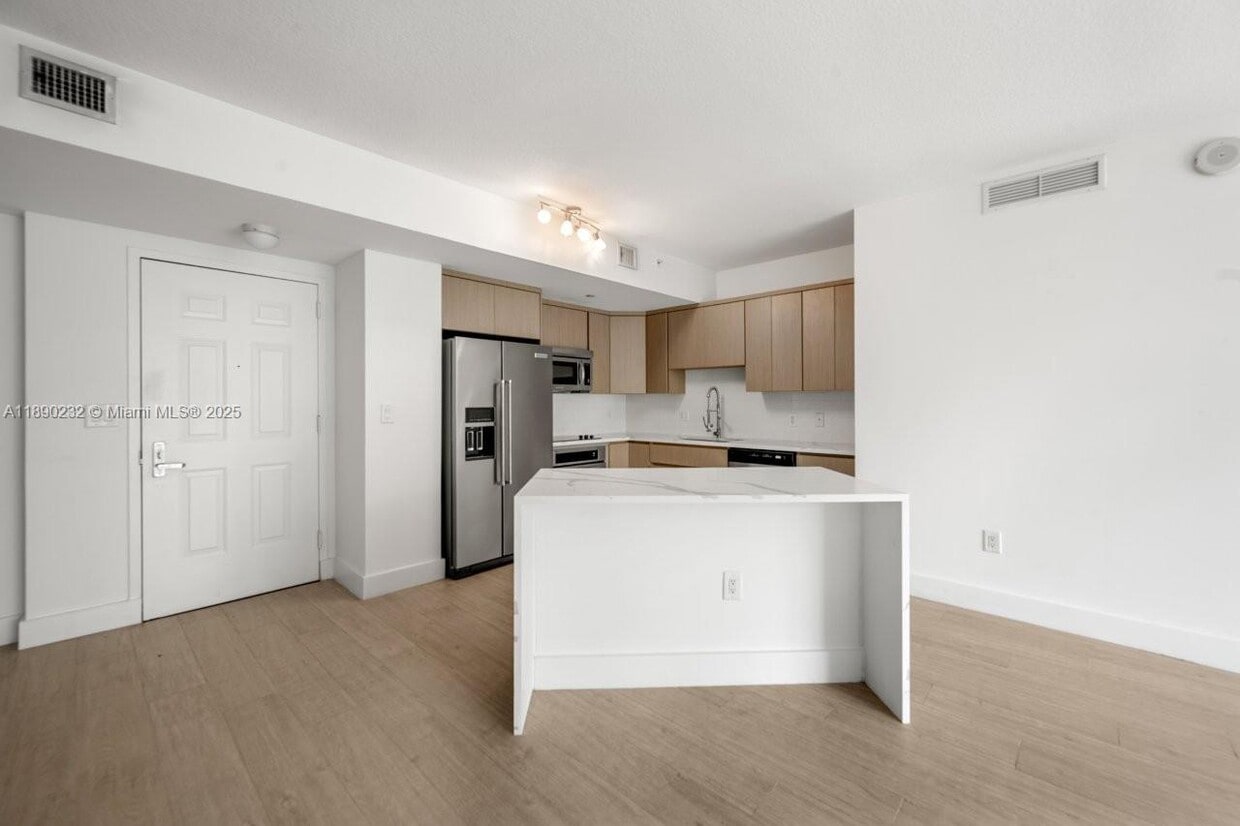 Foto principal - 510 NW 84th Ave