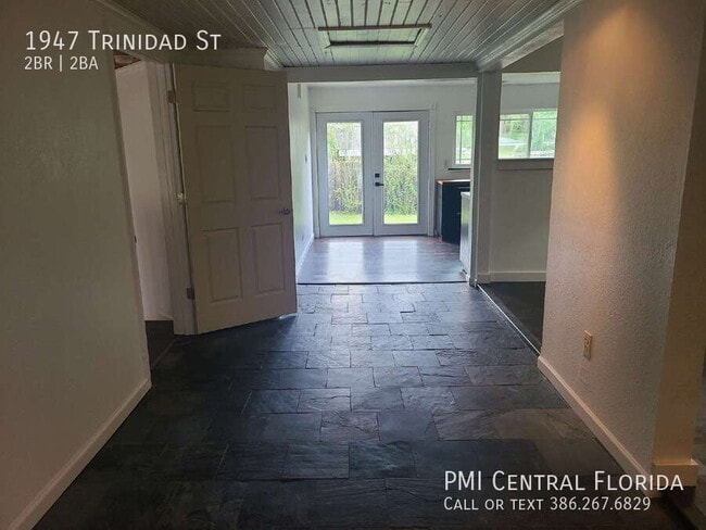 Foto del edificio - 1947 Trinidad St