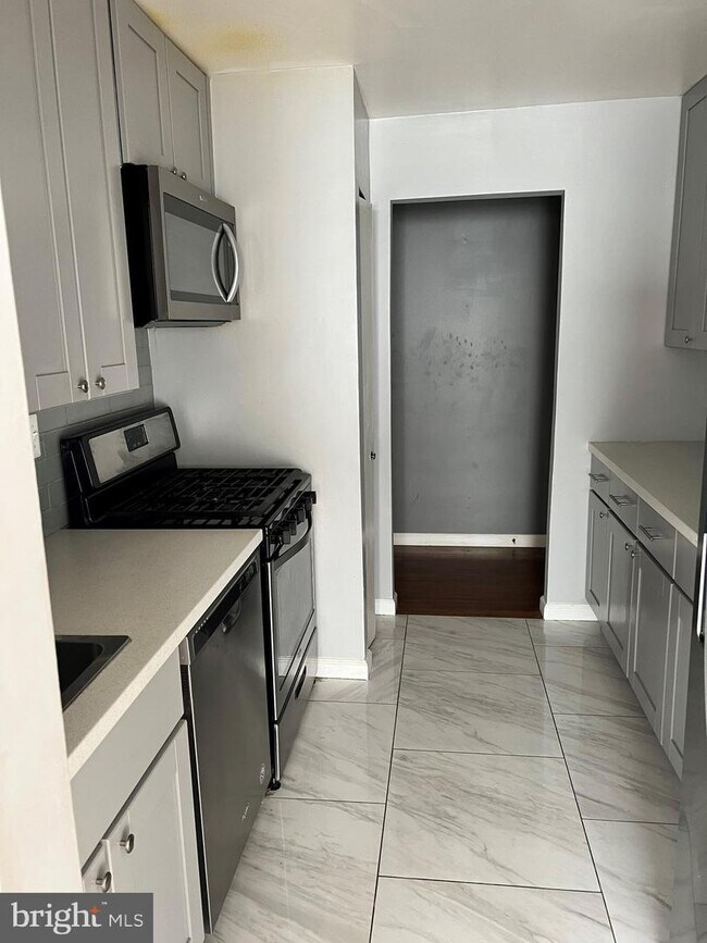 Foto del edificio - 3827 St Barnabas Rd