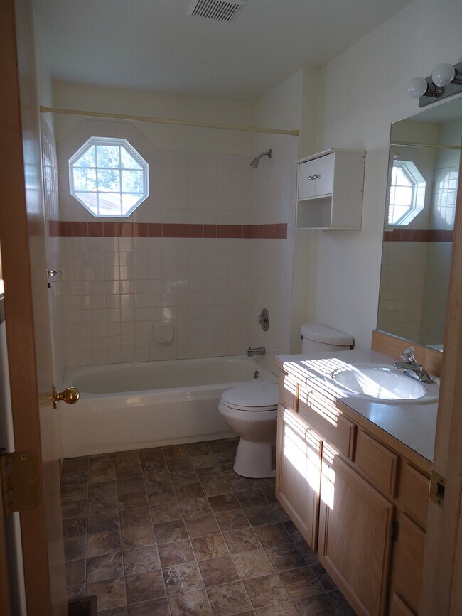 Foto del edificio - #877-CONDO IN HAYDEN