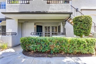 Building Photo - 27343 Nicole Dr