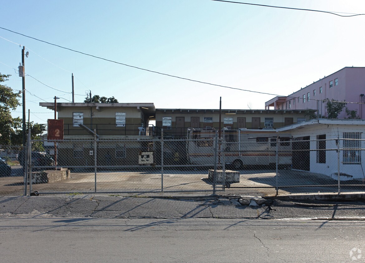 Building Photo - 416 SW Avenue C Pl