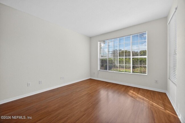 Building Photo - 13703 Richmond Park Dr N