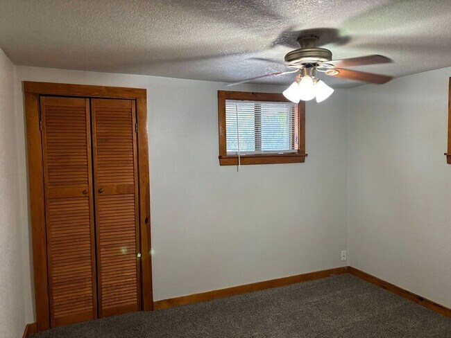 Foto del edificio - 1705 Chris Craft Dr