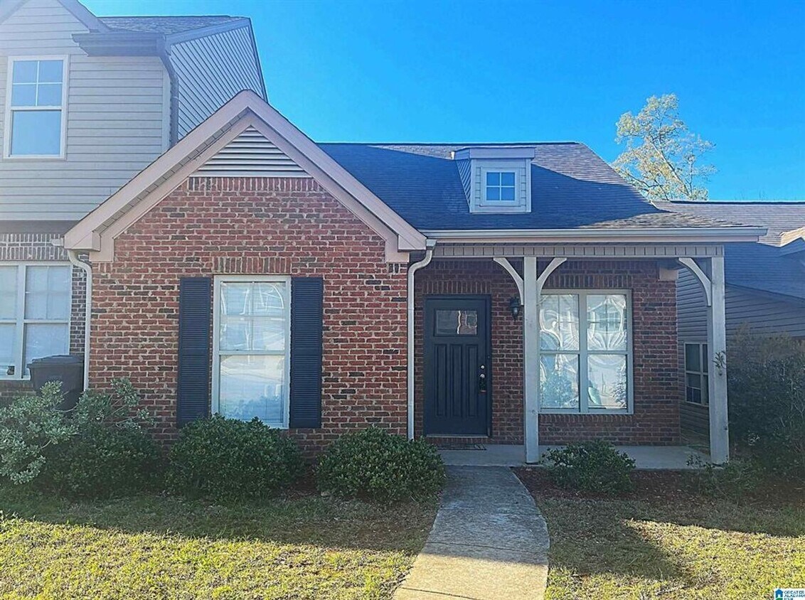 Primary Photo - 2 bed, 2 bath townhome in Calera