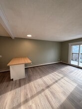 Building Photo - 7 Rufus Ave