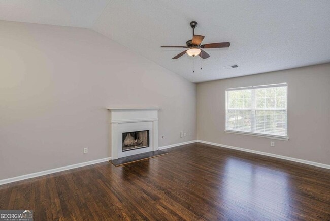 Building Photo - 3272 Peach Ct