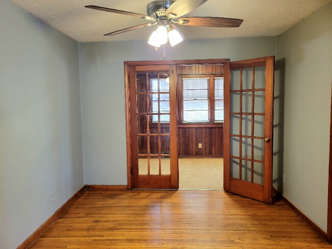 Foto del edificio - 1443 N Erie St