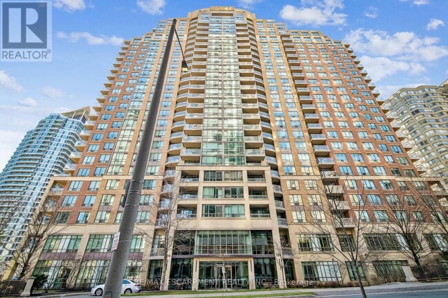 Building Photo - 156-1156 Enfield Pl