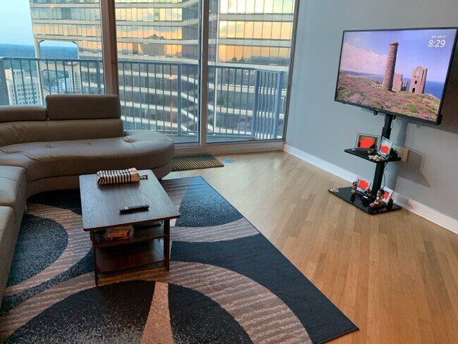 Foto del edificio - 400 W Peachtree St NW