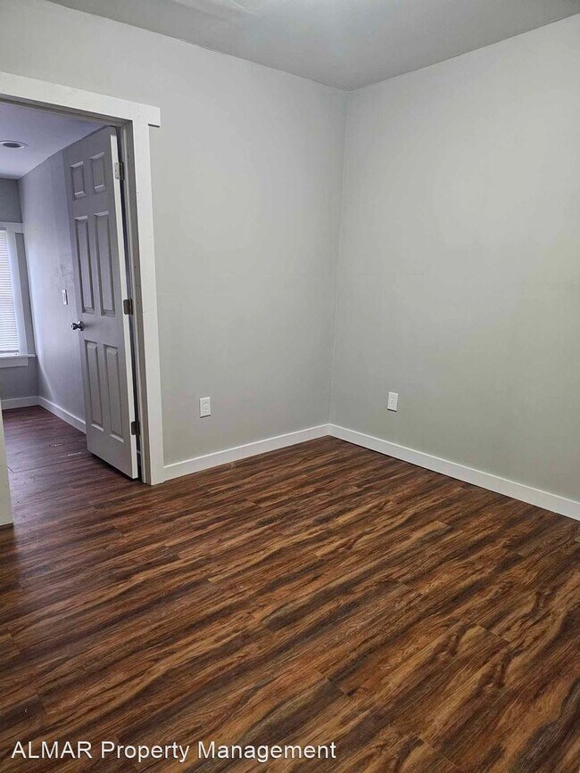 Building Photo - 2 br, 1 bath House - 11871 Township Road 114