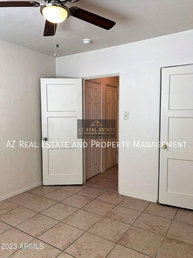 Foto del edificio - 1036 N 16th St