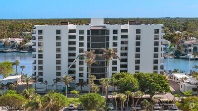 Building Photo - 2400 Gulf Shore Blvd N