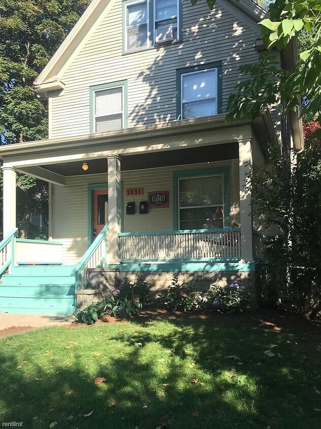 Foto principal - 1031 S Forest Ave