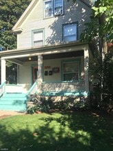 Building Photo - 1031 S Forest Ave
